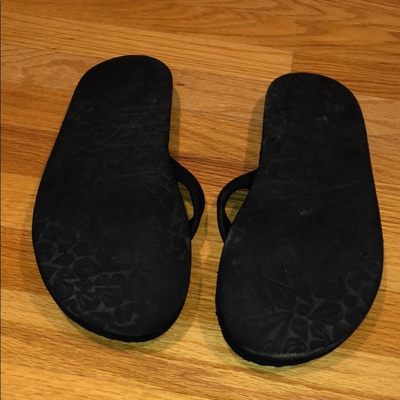 Volcom Sandals - Picture 2 of 3